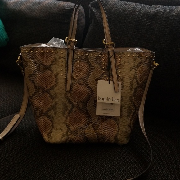 Calvin Klein Handbags - Calvin Klein purse